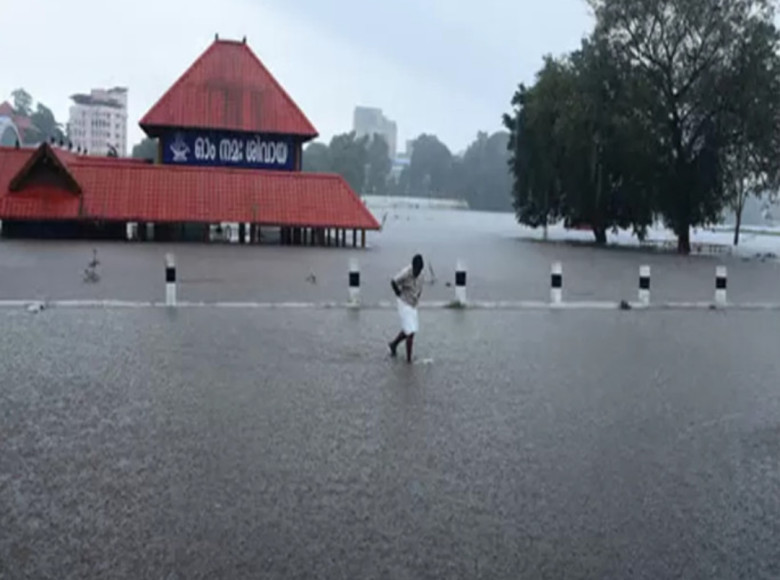 പെരിയാര് കരകവിഞ്ഞു ; 2019 നു ശേഷം ഇത്രയും ജലനിരപ്പുയരുന്നത് ആദ്യം