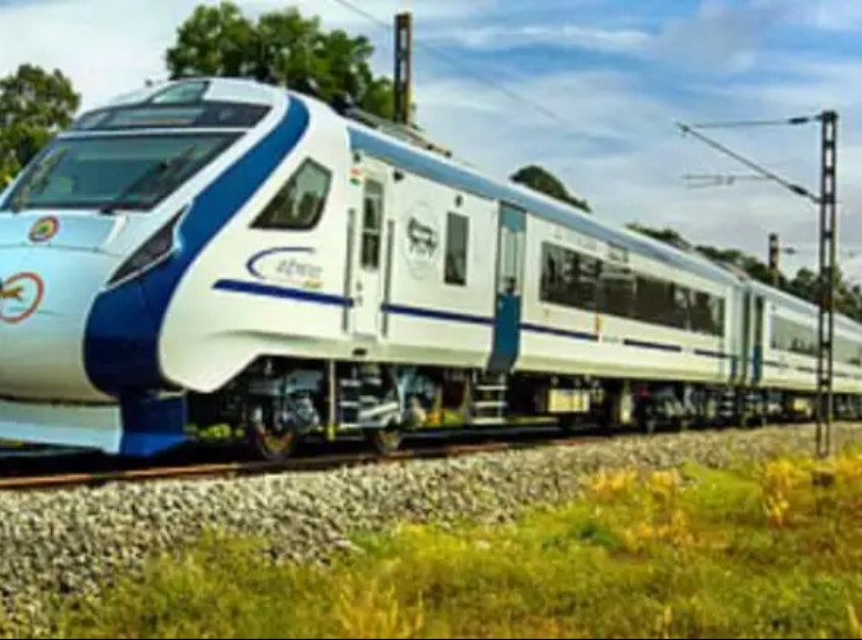 തിരുവനന്തപുരം - കാസര്‍കോട് വന്ദേഭാരതിനുനേരെ കല്ലേറ് ; കേസെടുത്ത് റെയില്‍വേ പോലീസ്