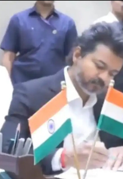 വിജയ് തുടങ്ങി ; ലേഡി ലയണ്‍സ് ഫോഴ്‌സ് മാത്രമല്ല, ഒപ്പിട്ടത് 3 ഫയലില്‍, പിന്നാലെ വന്‍ പ്രഖ്യാപനം